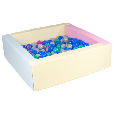 Soft play ball pit with 200 balls